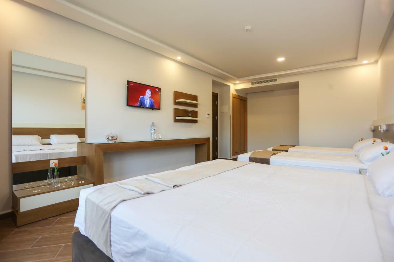 Hotel Makarim Tétouan Kültér fotó
