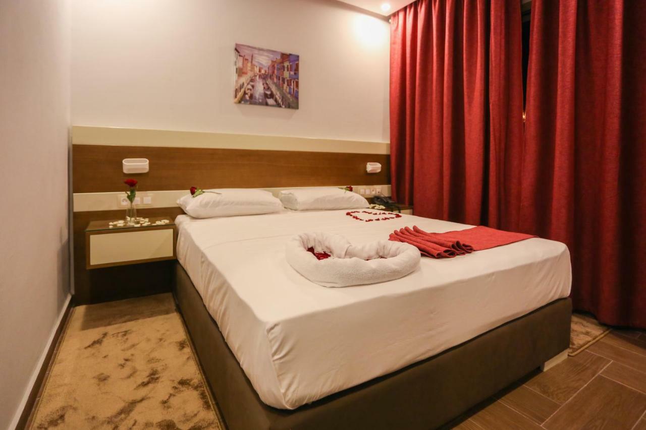 Hotel Makarim Tétouan Kültér fotó