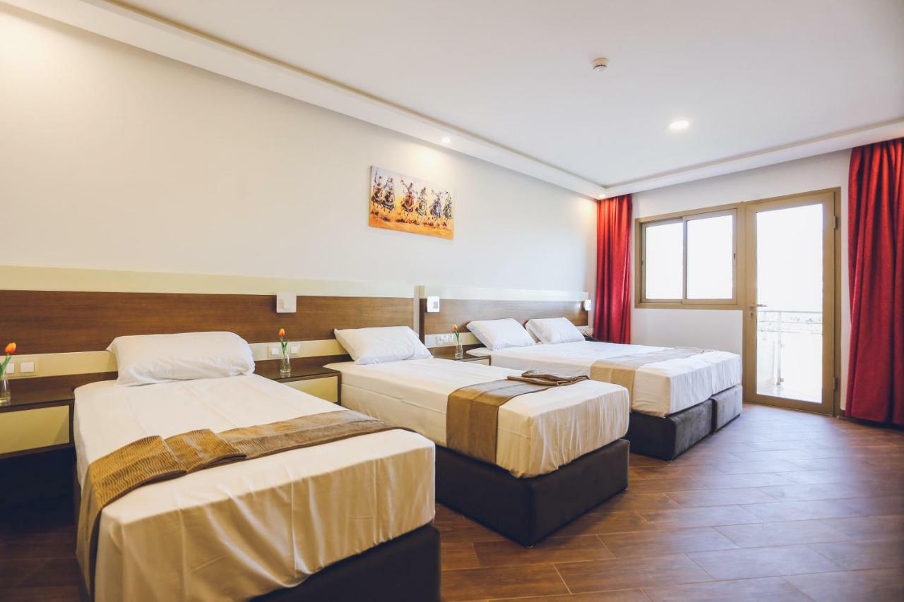 Hotel Makarim Tétouan Kültér fotó